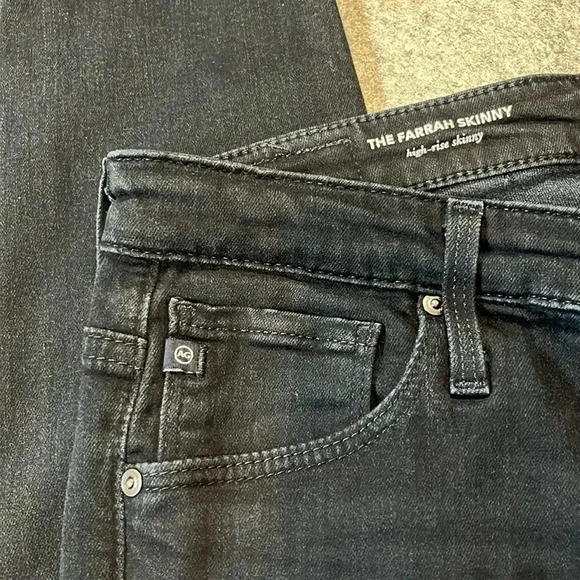 AG The  Farrah Skinny, High Rise Skinny. 26R. Super Soft!! - Picture 6 of 11